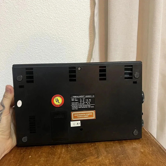 Vintage Realistic Chronomatic 267 AM/FM Alarm Clock Radio 12-1577 Wood Working - Picture 7 of 10